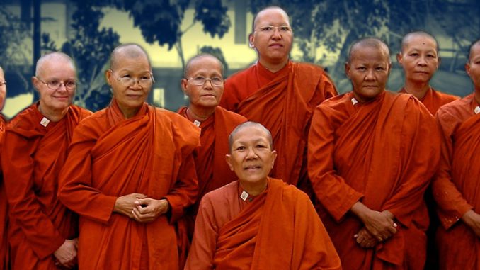 Thai monks 678x381 1